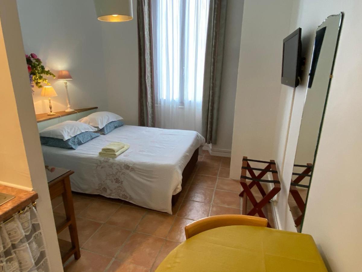 HOTEL STUDIOS FLOREAL NICE 2* (France) - from US$ 89 | BOOKED